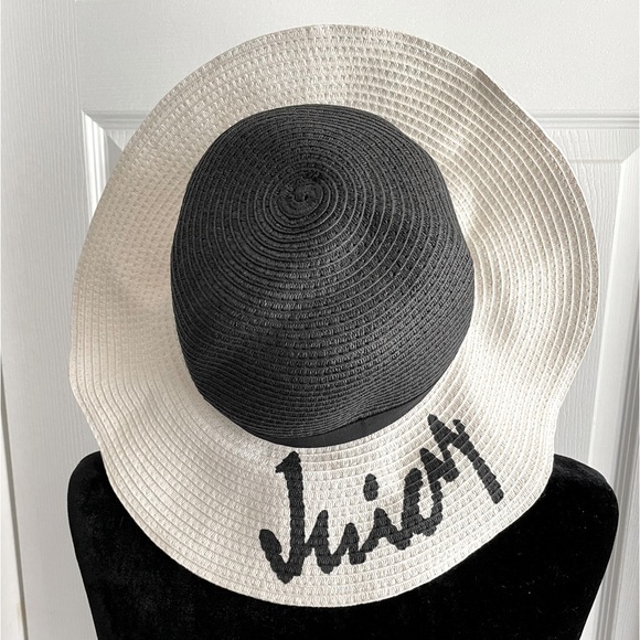 Juicy Couture Accessories - NWOT Juicy Couture Panama sophisticated well structured hat-excellent condition
